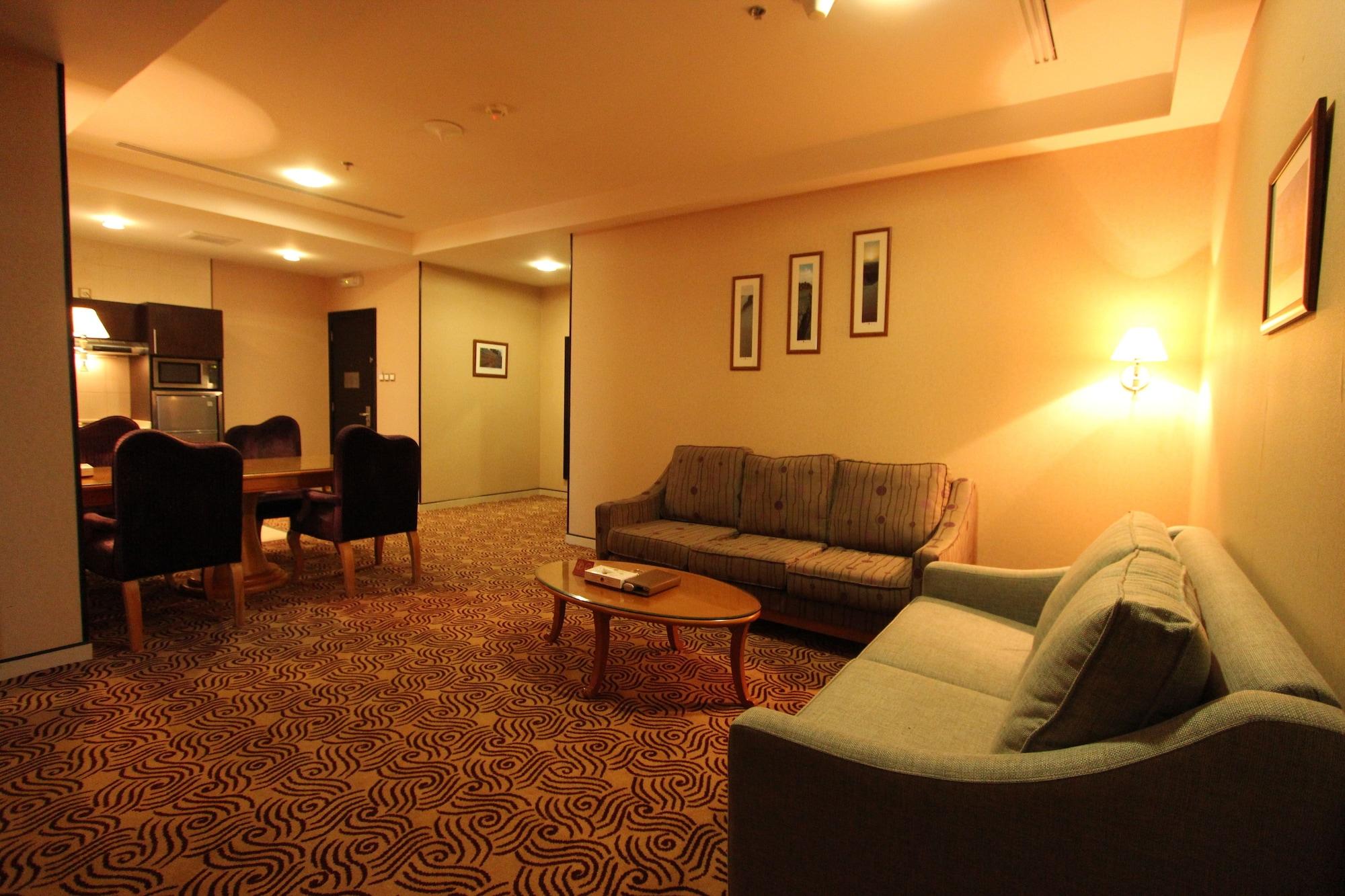 Awaliv International Hotel Ta'if Eksteriør billede A suite at the hotel