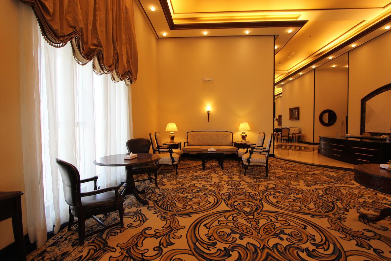 Awaliv International Hotel Ta'if Eksteriør billede A suite at the hotel